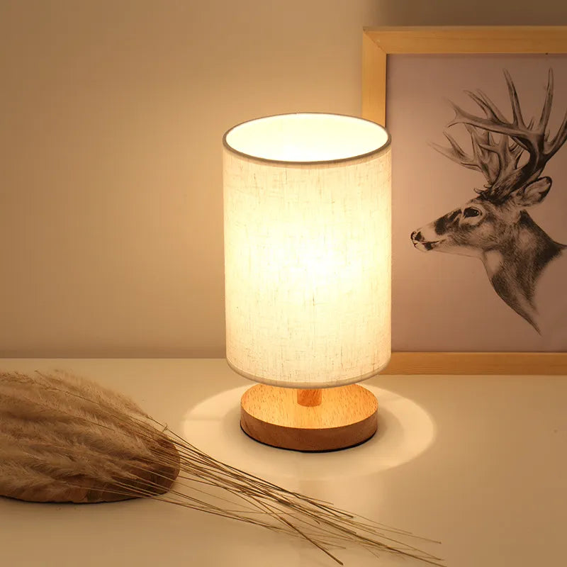 Simple and modern Nordic bedroom bedside lamp